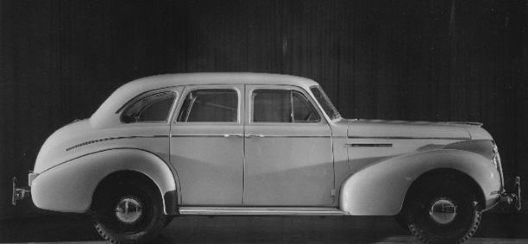 1939 Model 41, Sedan (Holden Body)