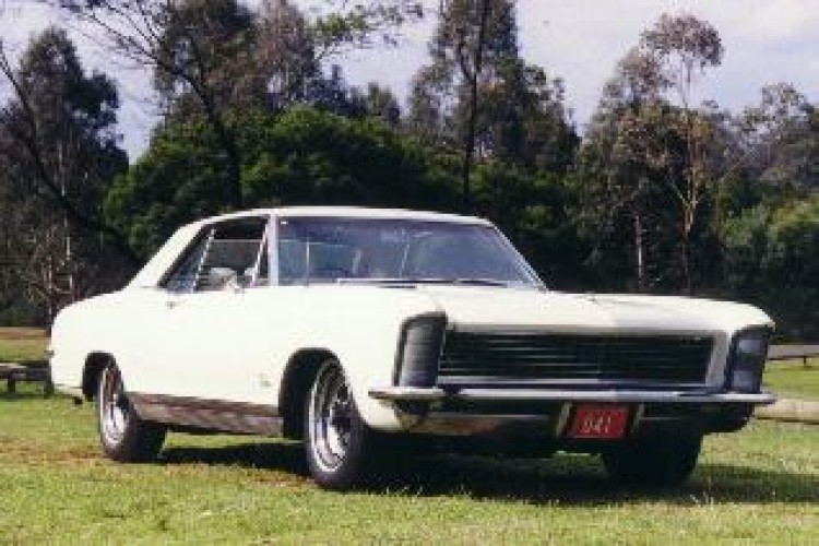 1965 Model 49447 - Riviera Coupe