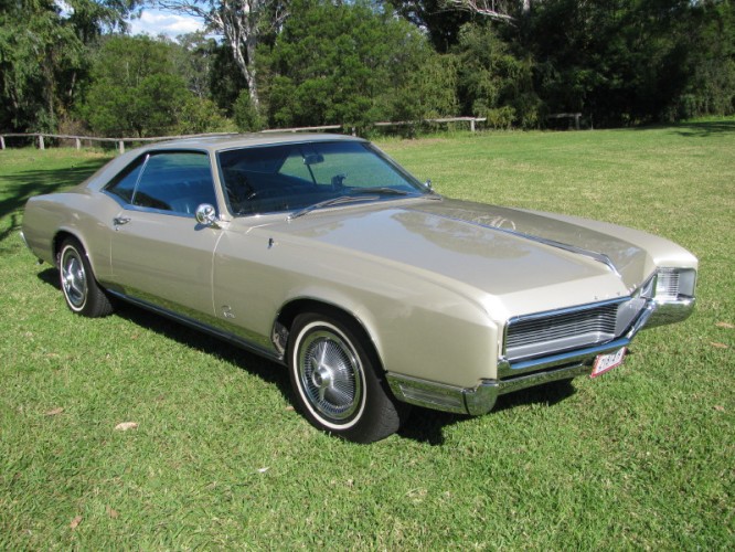 1966 Model 49487 Riviera Coupe