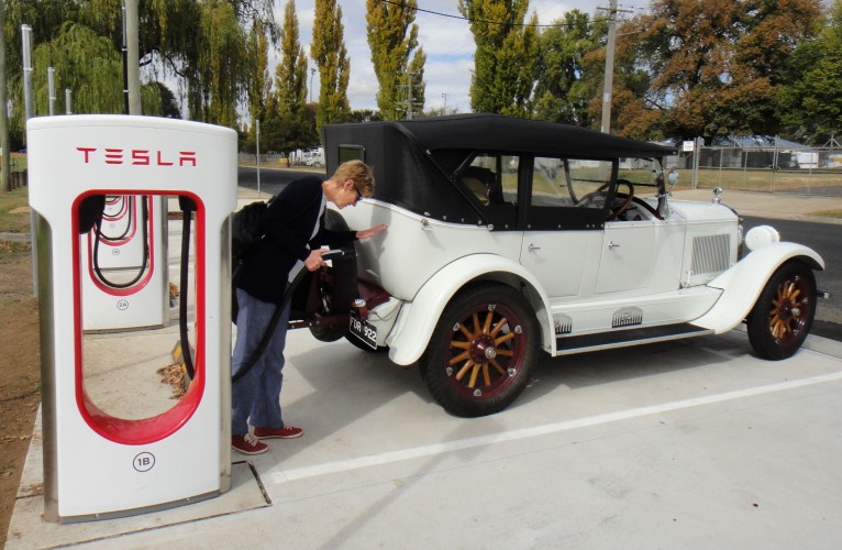 1925 Model 25-25 Standard Six Touring