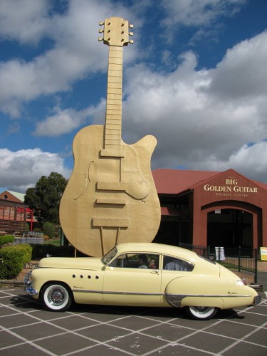 1949 Model 49-76S Roadmaster Sedanette