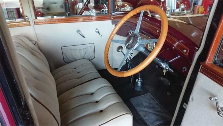 1928 Buick 5 passenger coupe