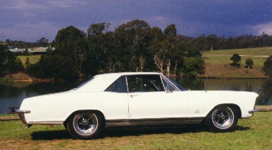 1965 Model 49447 - Riviera Coupe